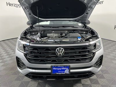 2026 Volkswagen Atlas Cross Sport 2.0T SEL R-Line Black
