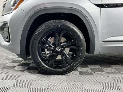 2026 Volkswagen Atlas Cross Sport 2.0T SEL R-Line Black