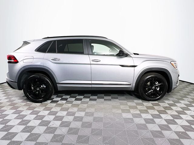 2026 Volkswagen Atlas Cross Sport 2.0T SEL R-Line Black