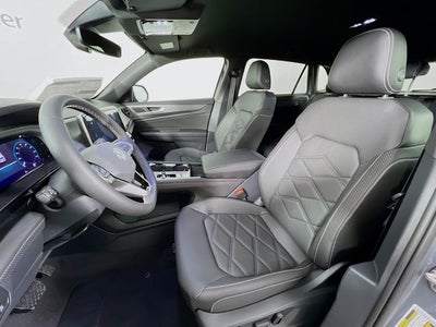 2025 Volkswagen Atlas Cross Sport 2.0T SE w/Technology