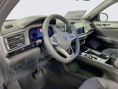 2025 Volkswagen Atlas Cross Sport 2.0T SE w/Technology