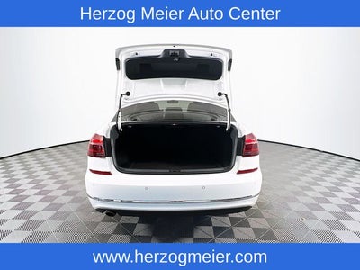 2018 Volkswagen Passat 2.0T SEL Premium