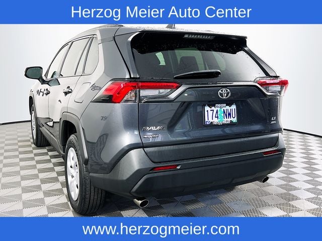2019 Toyota RAV4 LE