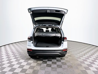 2026 Volkswagen Taos 1.5T SE Black