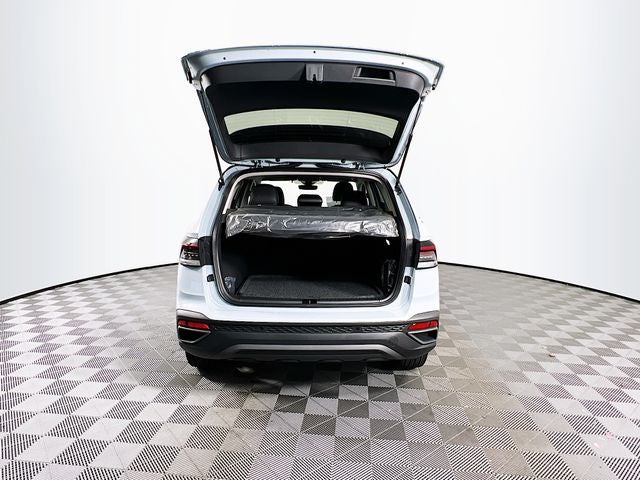 2026 Volkswagen Taos 1.5T SE Black