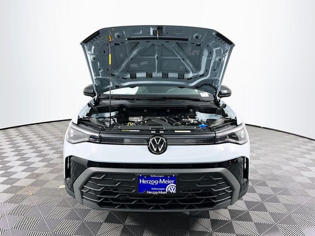 2026 Volkswagen Taos 1.5T SE Black