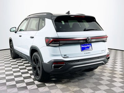 2026 Volkswagen Taos 1.5T SE Black