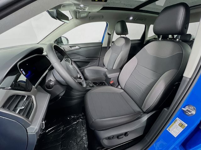 2026 Volkswagen Taos 1.5T SE Black