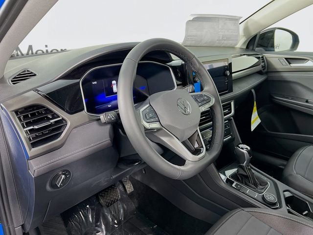 2025 Volkswagen Taos 1.5T SE Black