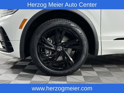 2024 Volkswagen Tiguan 2.0T SE R-Line Black