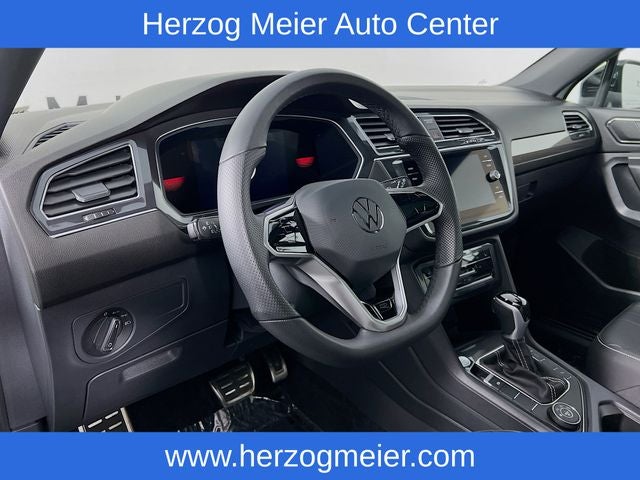 2024 Volkswagen Tiguan 2.0T SE R-Line Black
