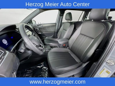 2024 Volkswagen Tiguan 2.0T SE R-Line Black