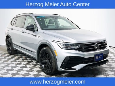 2023 Volkswagen Tiguan 2.0T SE R-Line Black