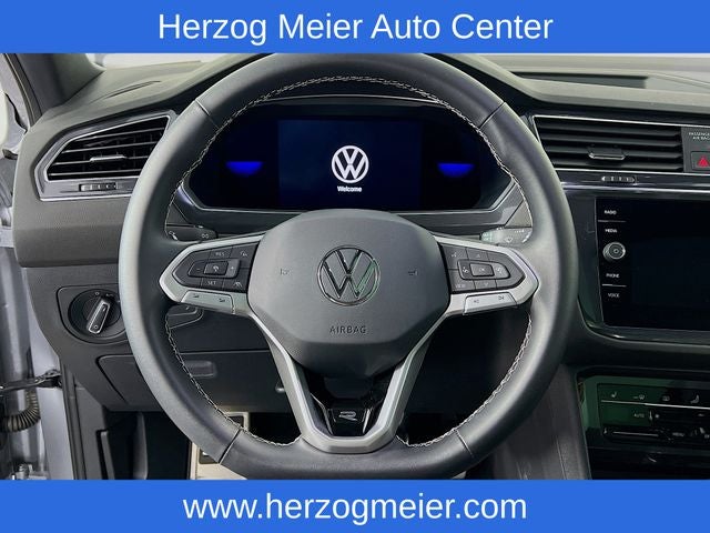 2023 Volkswagen Tiguan 2.0T SE R-Line Black