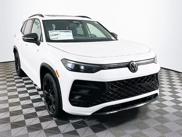 2025 Volkswagen Tiguan 2.0T SE R-Line Black