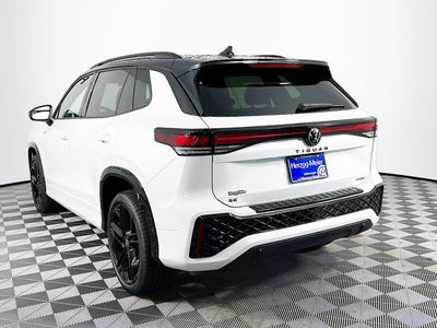 2026 Volkswagen Tiguan 2.0T SE R-Line Black