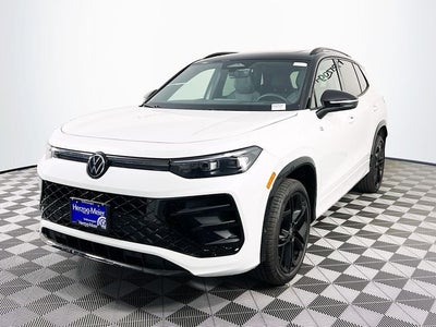 2026 Volkswagen Tiguan 2.0T SE R-Line Black