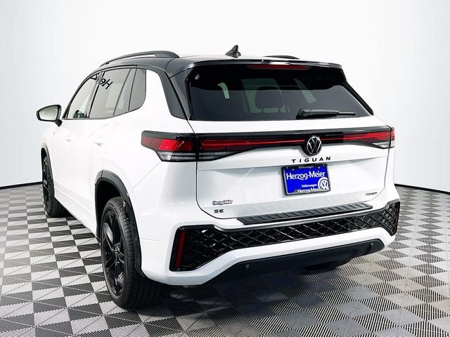 2026 Volkswagen Tiguan 2.0T SE R-Line Black