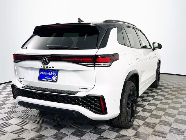 2026 Volkswagen Tiguan 2.0T SE R-Line Black