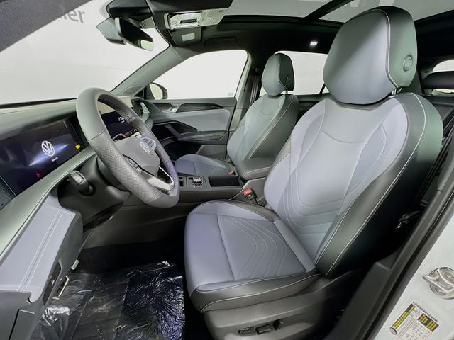 2025 Volkswagen Tiguan 2.0T SE R-Line Black