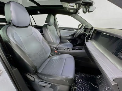 2025 Volkswagen Tiguan 2.0T SE R-Line Black