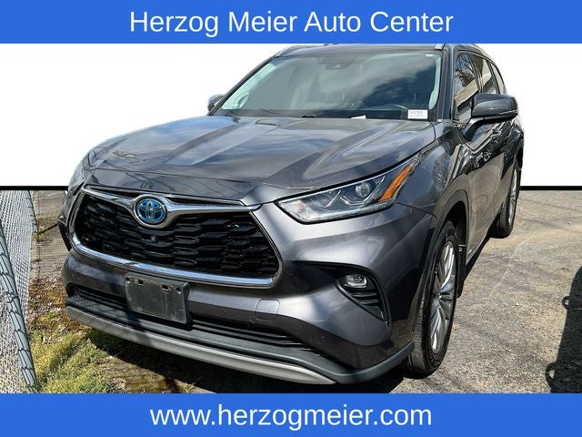 2021 Toyota Highlander Hybrid Platinum