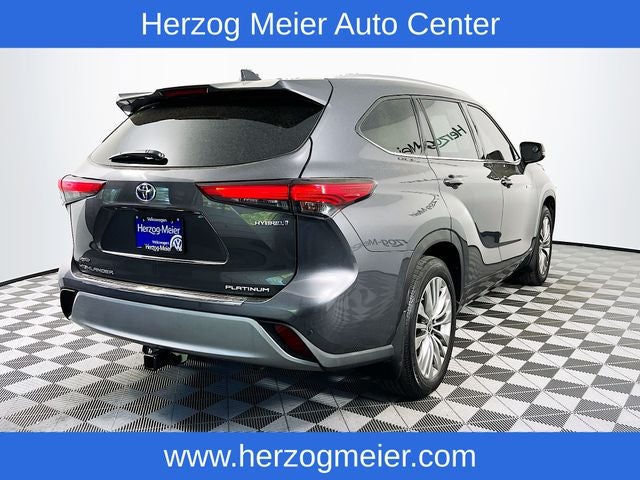 2021 Toyota Highlander Hybrid Platinum