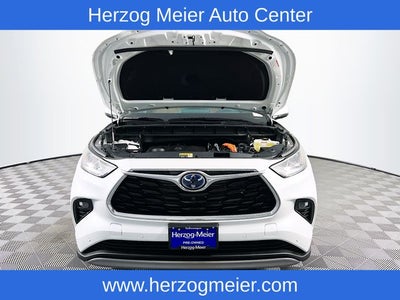 2022 Toyota Highlander Hybrid Platinum