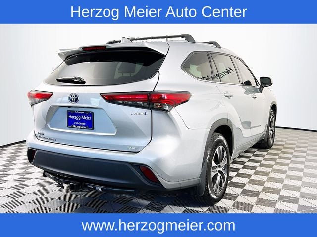 2020 Toyota Highlander Hybrid XLE