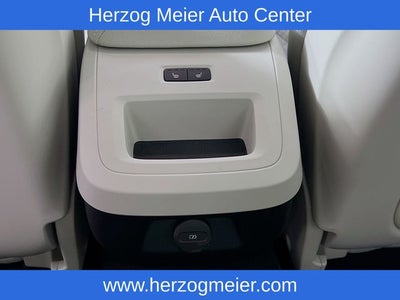 2024 Volvo S60 B5 Core Dark Theme