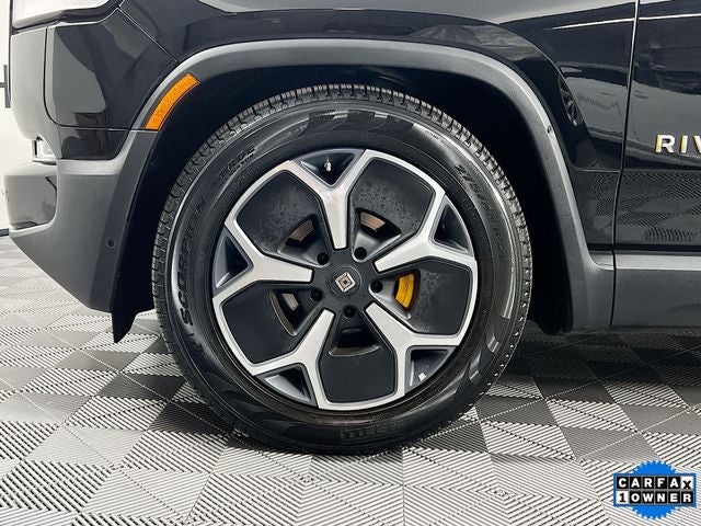 2023 Rivian R1S Adventure
