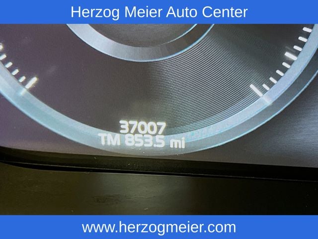 2019 Volvo XC60 Hybrid T8 R-Design