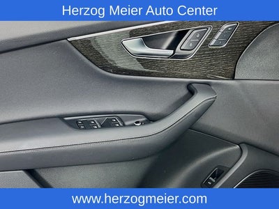 2025 Audi Q7 45 Premium Plus quattro