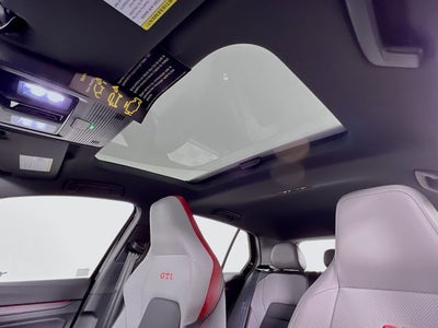 2025 Volkswagen Golf GTI 2.0T SE