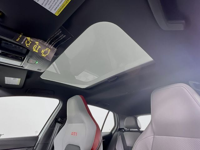 2025 Volkswagen Golf GTI 2.0T SE