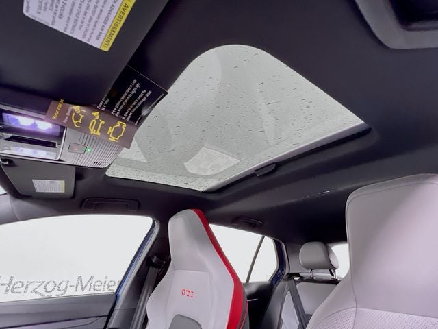 2026 Volkswagen Golf GTI Autobahn