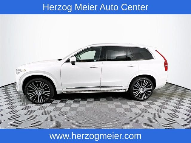 2025 Volvo XC90 B6 Plus 6-Seater