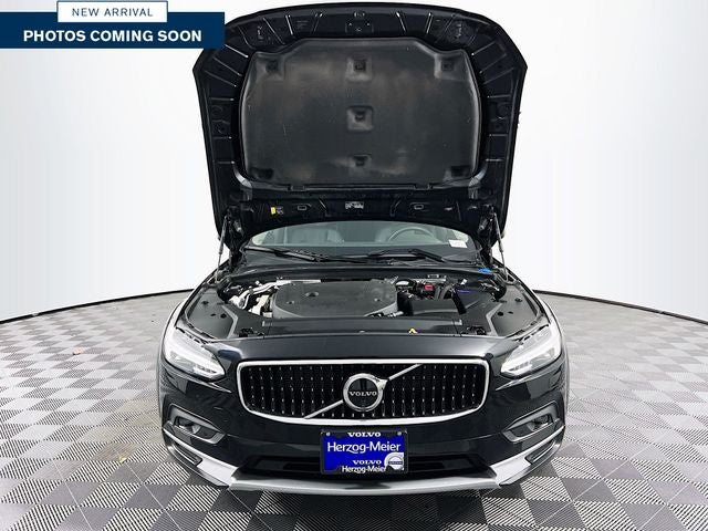 2024 Volvo V90 Cross Country B6