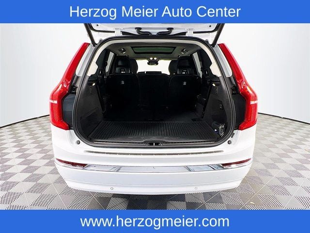 2025 Volvo XC90 B6 Plus 7-Seater