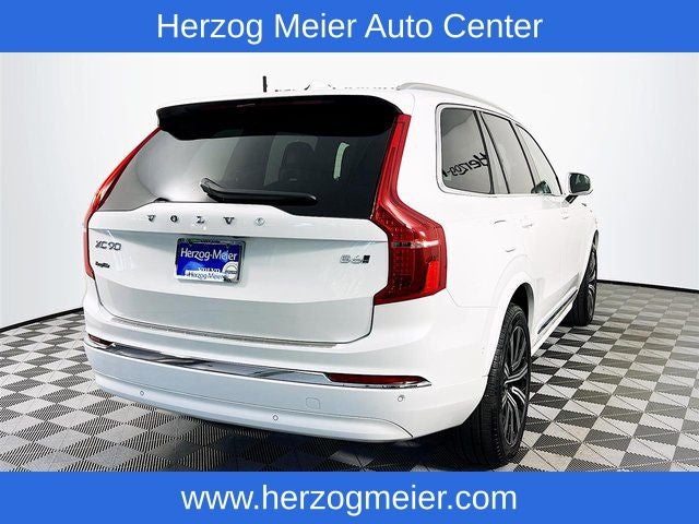 2025 Volvo XC90 B6 Plus 7-Seater