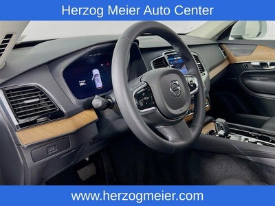2025 Volvo XC90 B6 Plus 7-Seater