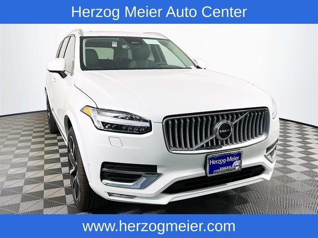 2025 Volvo XC90 B6 Plus 7-Seater