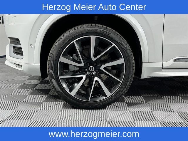 2025 Volvo XC90 B6 Plus 7-Seater