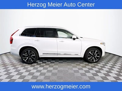2025 Volvo XC90 B6 Plus 7-Seater