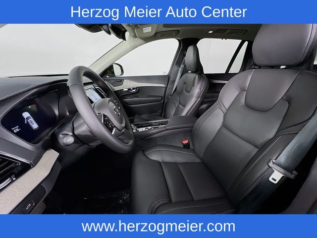 2025 Volvo XC90 B6 Ultra Bright