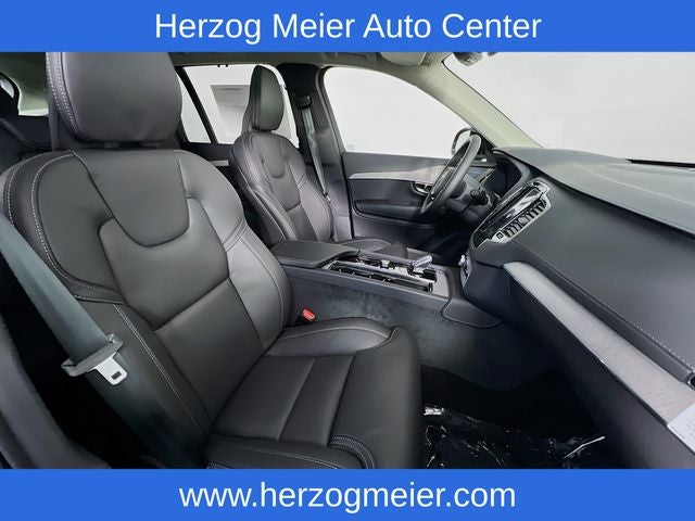 2025 Volvo XC90 B6 Ultra Bright