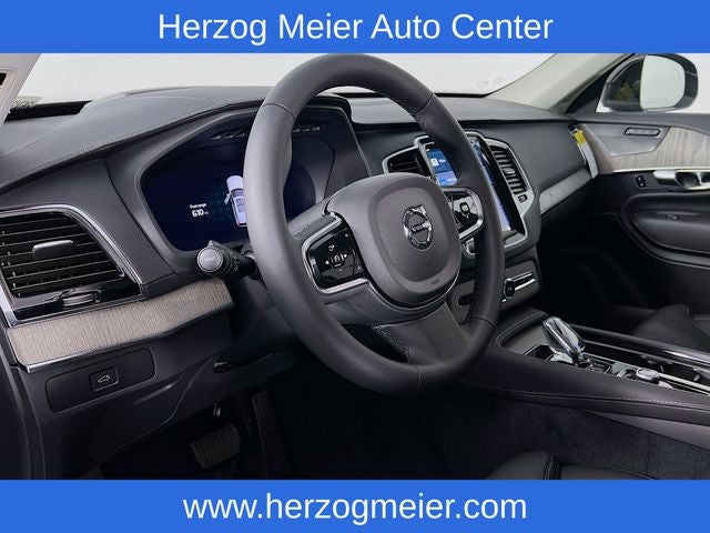 2025 Volvo XC90 B6 Ultra Bright