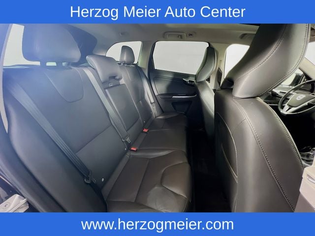 2016 Volvo XC60 T6 Drive-E Platinum