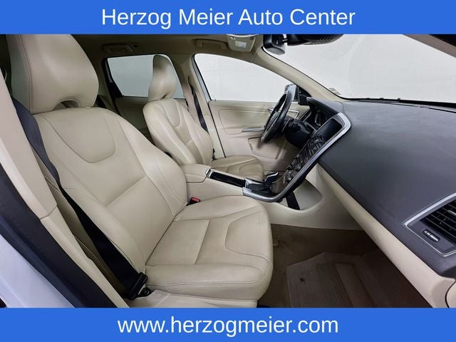 2015 Volvo XC60 T6 Premier Plus