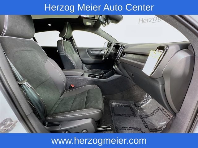 2023 Volvo C40 Recharge Pure Electric Twin Plus